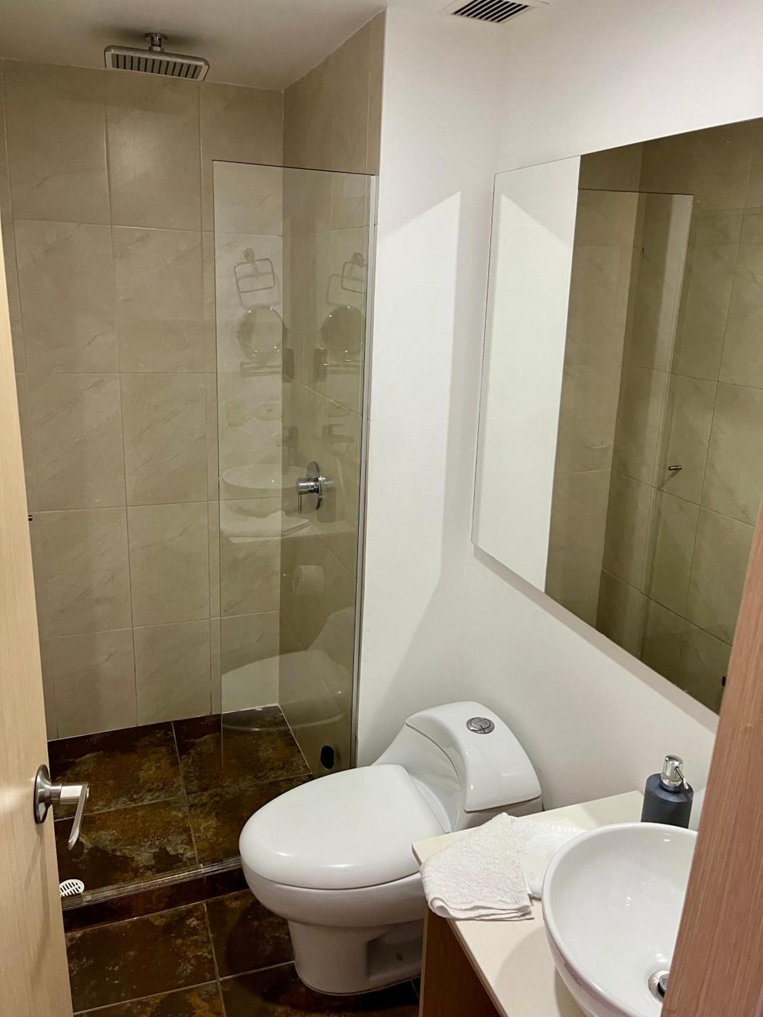 公寓 San Peter Aparta En La 70 Laureles *